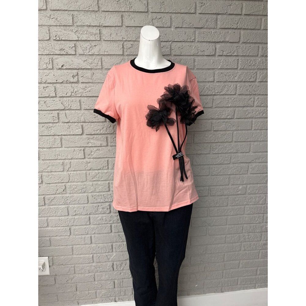 Women Pink Short Sleeve T-Shirt with 3D Flower Design Size L